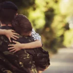 Militari-e-famiglia-implicazioni-della-professione-di-militare-su-partner-e-figli.jpeg