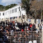 immigrati-centro-accoglienza-lampedusa1