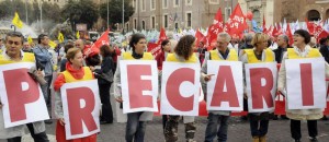 27/10/2012 Roma. Manifestazione nazionale dei medici in difesa del Servizio Sanitario Nazionale, nella foto uno striscione realizzato da un gruppo di precari