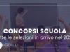 Concorsi scuola, insegnante alla lavagna con alunni ai banchi