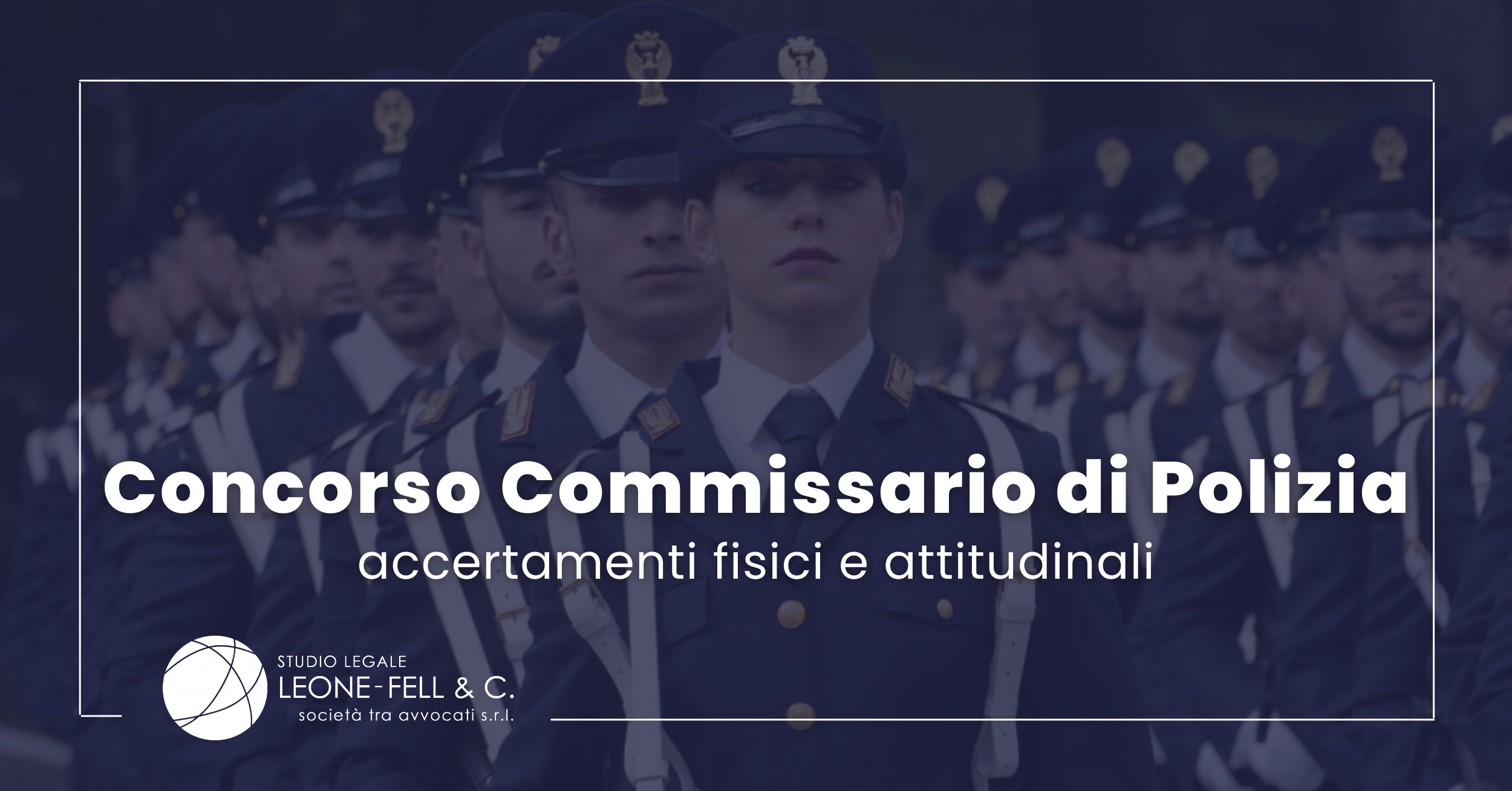 immagine con commissari di polizia schierati